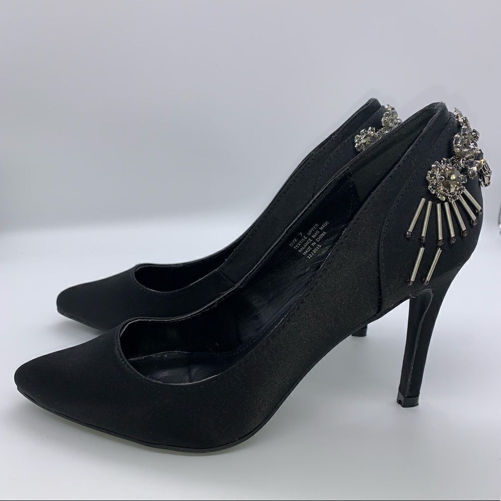 ✨HOST PICK🍸✨NEW ✨ Diamond By Farylrobin Sheila Jeweled Back Heels✨🏷✨ - Picture 6 of 10